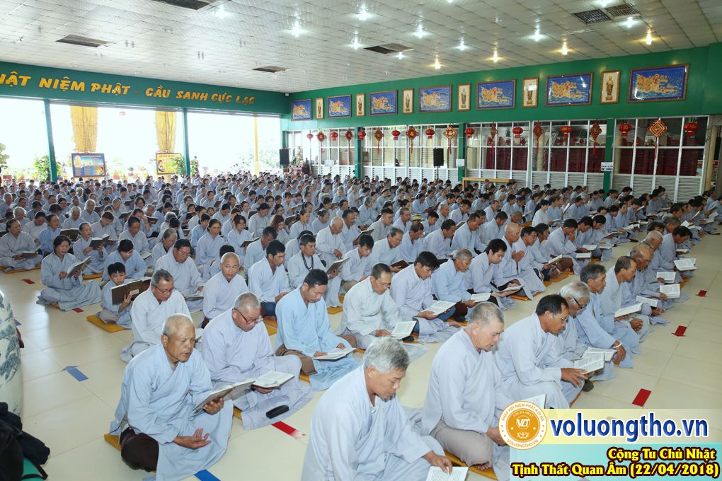 cong-tu-chu-nhat-ngay-22-4-2018-chua-quan-the-am-duc-trong-lam-dong-11.jpg