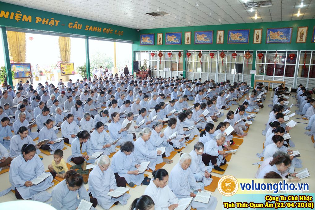 cong-tu-chu-nhat-ngay-22-4-2018-chua-quan-the-am-duc-trong-lam-dong-4.jpg