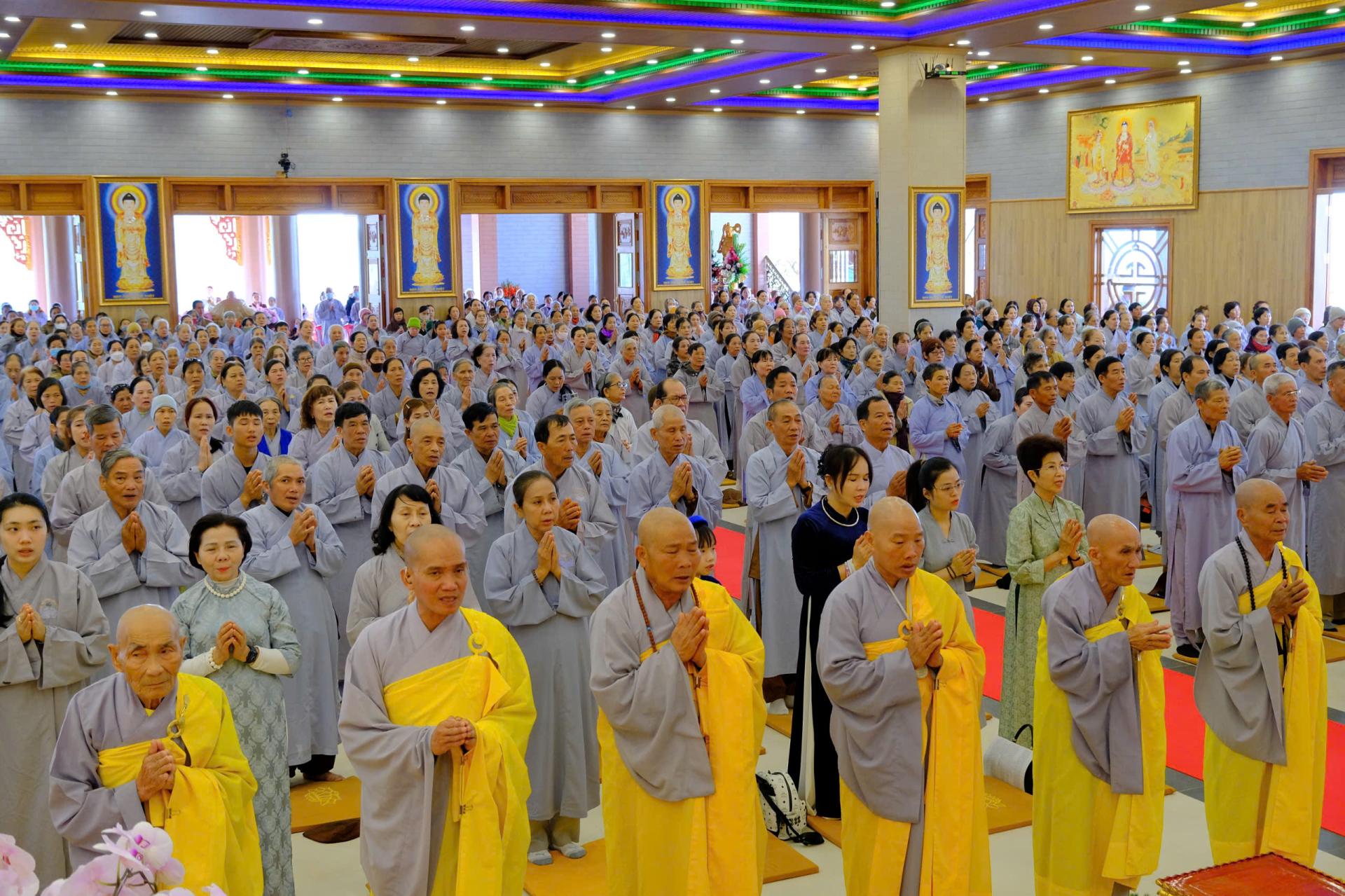 cong-tu-le-tat-nien-ki-niem-25-nam-thanh-lap-chua-quan-the-am-nam-2024-20-12-giap-thin-al-chua-quan-the-am-duc-trong-lam-dong-19.jpg
