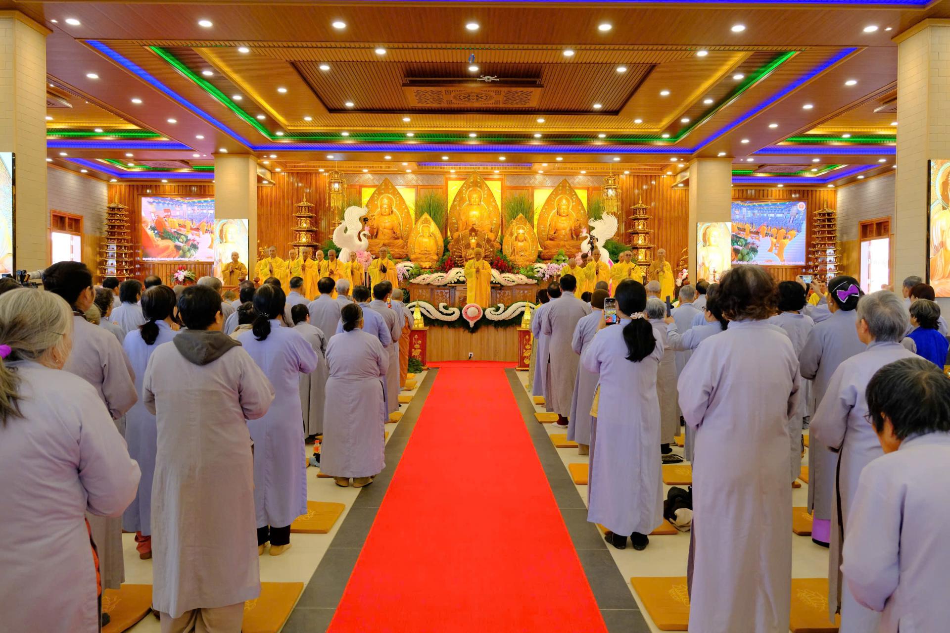 cong-tu-le-tat-nien-ki-niem-25-nam-thanh-lap-chua-quan-the-am-nam-2024-20-12-giap-thin-al-chua-quan-the-am-duc-trong-lam-dong-24.jpg