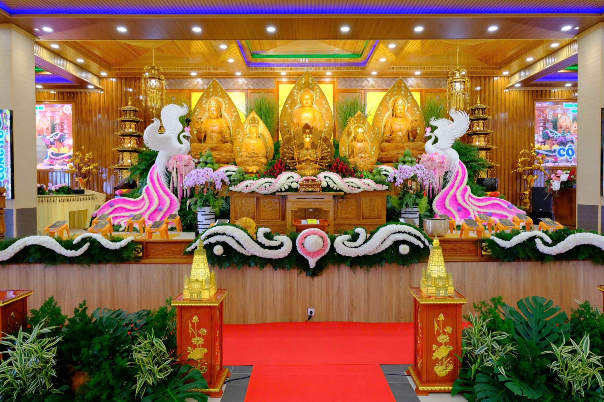 cong-tu-le-tat-nien-ki-niem-25-nam-thanh-lap-chua-quan-the-am-nam-2024-20-12-giap-thin-al-chua-quan-the-am-duc-trong-lam-dong-41.jpg