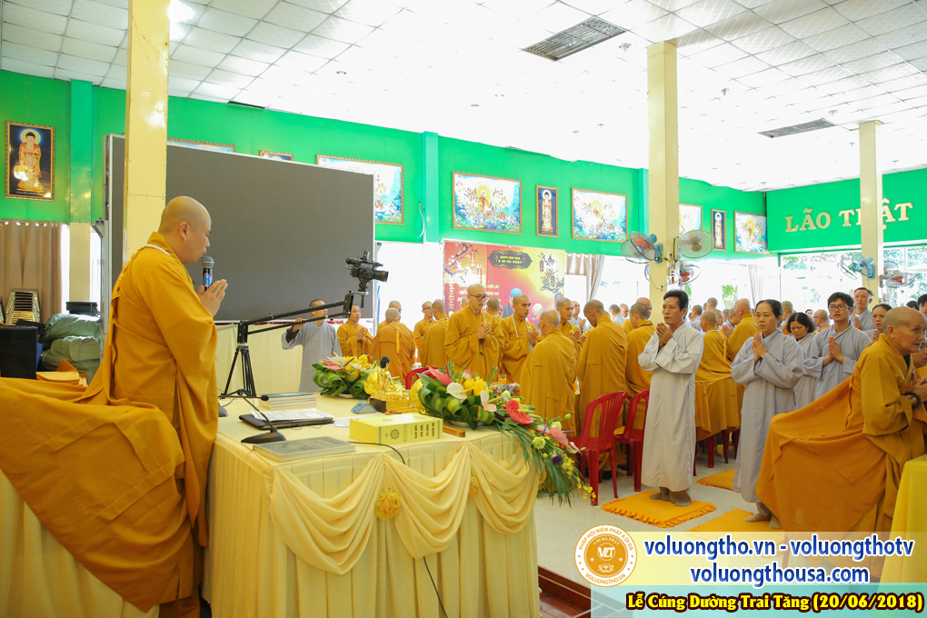 cung-duong-trai-tang-tai-chua-quan-the-am-ngay-20-6-2018-chua-quan-the-am-duc-trong-lam-dong-34.jpg