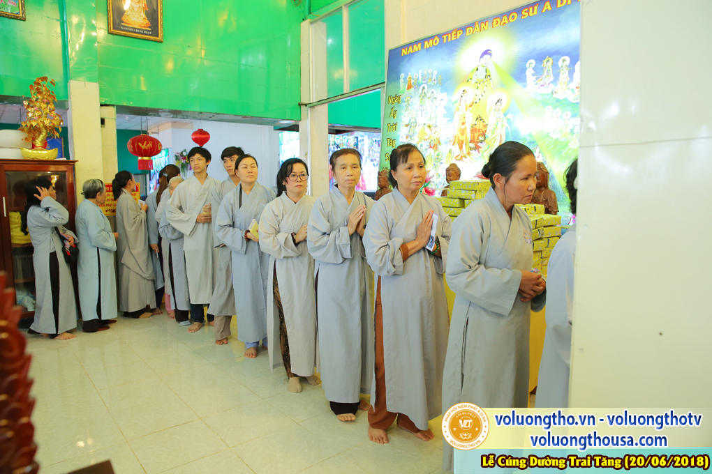 cung-duong-trai-tang-tai-chua-quan-the-am-ngay-20-6-2018-chua-quan-the-am-duc-trong-lam-dong-42.jpg