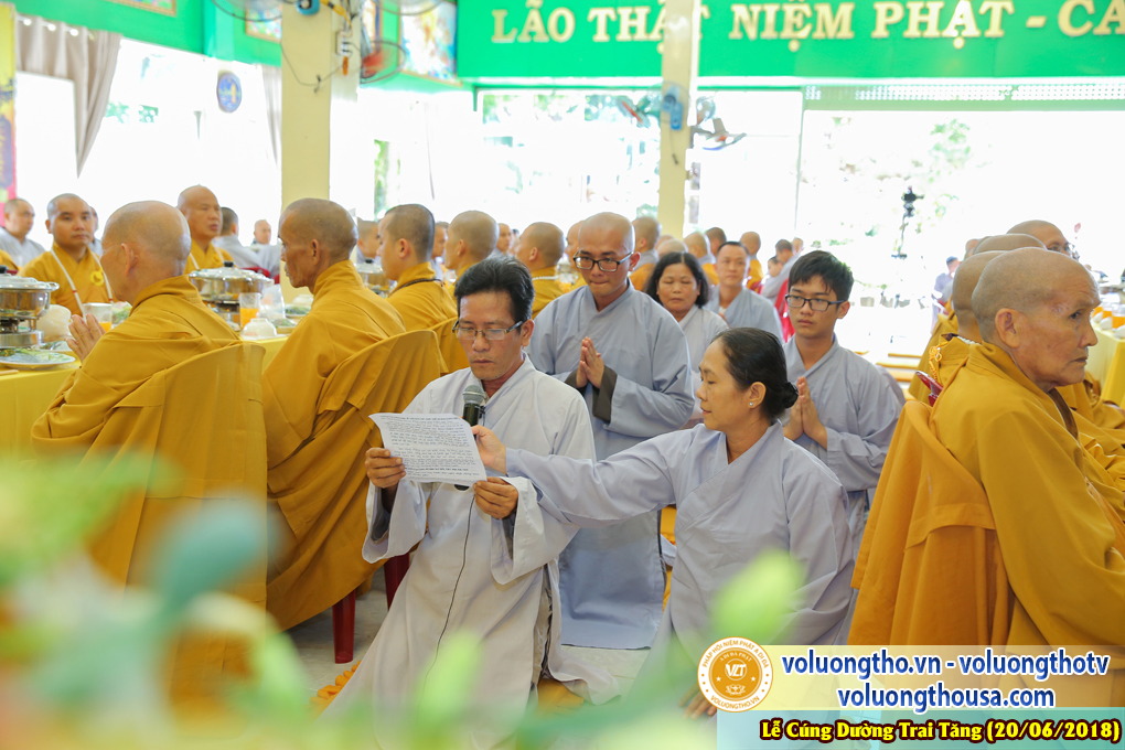 cung-duong-trai-tang-tai-chua-quan-the-am-ngay-20-6-2018-chua-quan-the-am-duc-trong-lam-dong-56.jpg