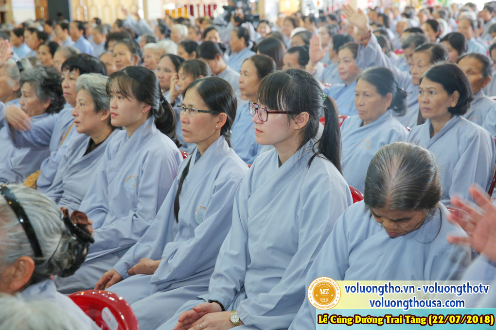 cung-duong-trai-tang-tai-chua-quan-the-am-ngay-22-7-2018-chua-quan-the-am-duc-trong-lam-dong-14.jpg