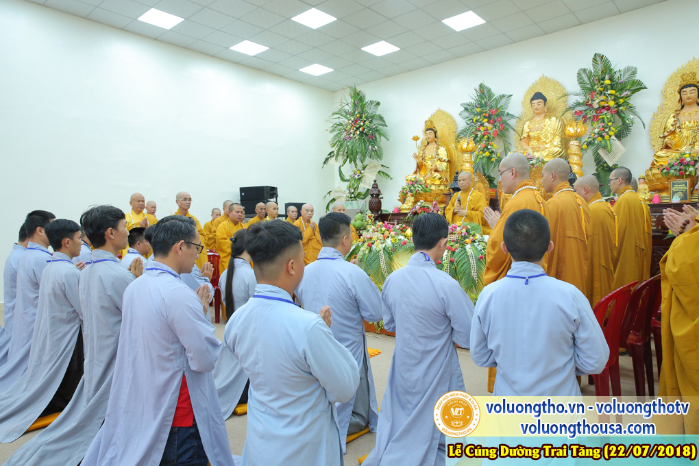 cung-duong-trai-tang-tai-chua-quan-the-am-ngay-22-7-2018-chua-quan-the-am-duc-trong-lam-dong-34.jpg