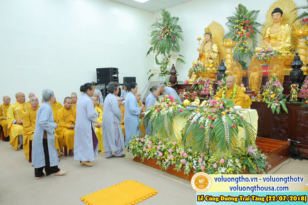 cung-duong-trai-tang-tai-chua-quan-the-am-ngay-22-7-2018-chua-quan-the-am-duc-trong-lam-dong-38.jpg
