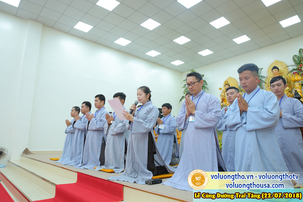 cung-duong-trai-tang-tai-chua-quan-the-am-ngay-22-7-2018-chua-quan-the-am-duc-trong-lam-dong-4.jpg