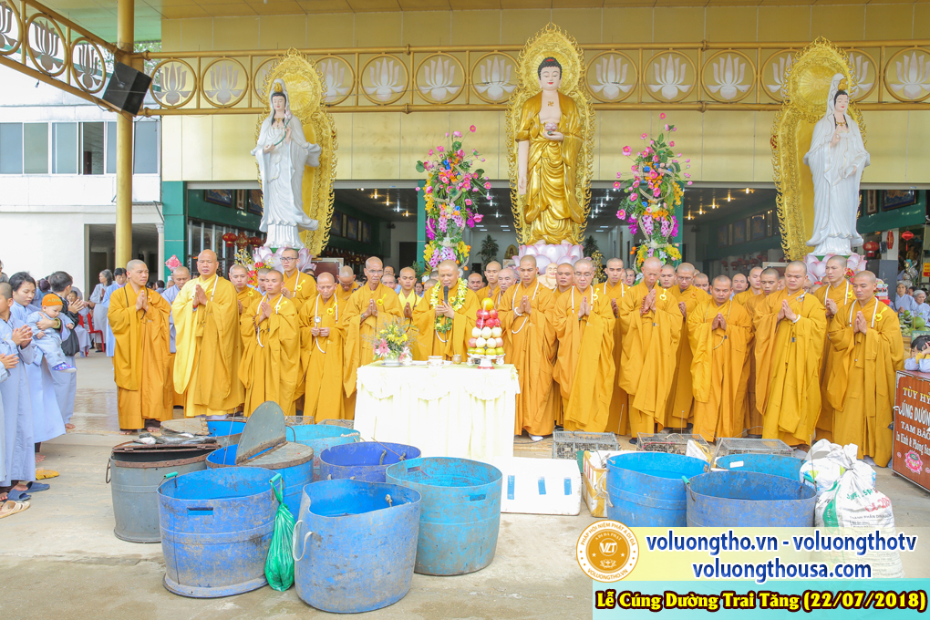 cung-duong-trai-tang-tai-chua-quan-the-am-ngay-22-7-2018-chua-quan-the-am-duc-trong-lam-dong-43.jpg