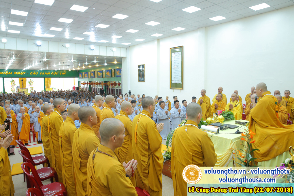 cung-duong-trai-tang-tai-chua-quan-the-am-ngay-22-7-2018-chua-quan-the-am-duc-trong-lam-dong-49.jpg