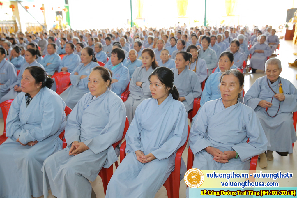 cung-duong-trai-tang-tai-chua-quan-the-am-ngay-4-7-2018-chua-quan-the-am-duc-trong-lam-dong-20.jpg