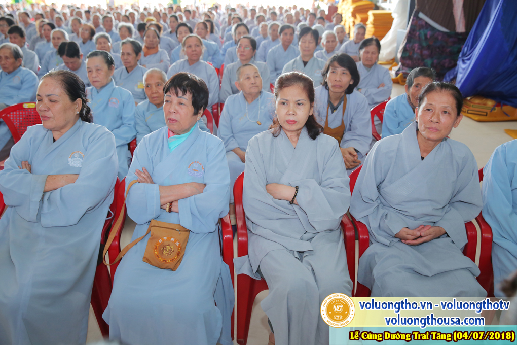 cung-duong-trai-tang-tai-chua-quan-the-am-ngay-4-7-2018-chua-quan-the-am-duc-trong-lam-dong-21.jpg