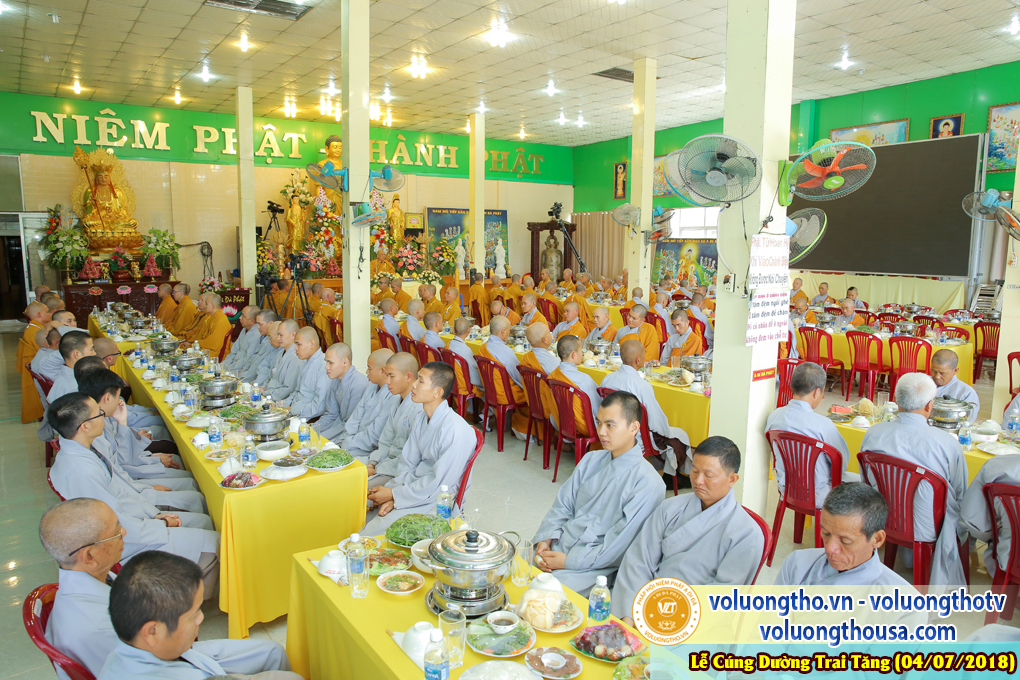 cung-duong-trai-tang-tai-chua-quan-the-am-ngay-4-7-2018-chua-quan-the-am-duc-trong-lam-dong-26.jpg