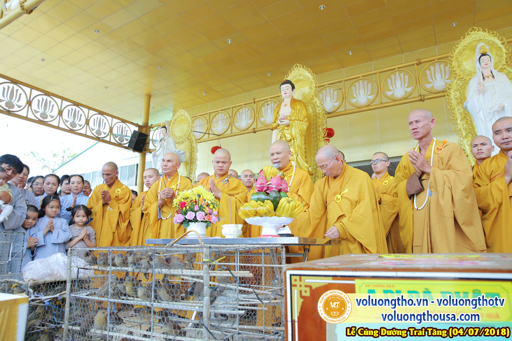 cung-duong-trai-tang-tai-chua-quan-the-am-ngay-4-7-2018-chua-quan-the-am-duc-trong-lam-dong-55.jpg