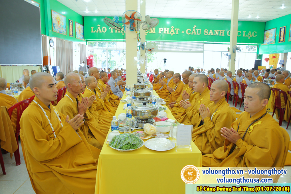 cung-duong-trai-tang-tai-chua-quan-the-am-ngay-4-7-2018-chua-quan-the-am-duc-trong-lam-dong-61.jpg