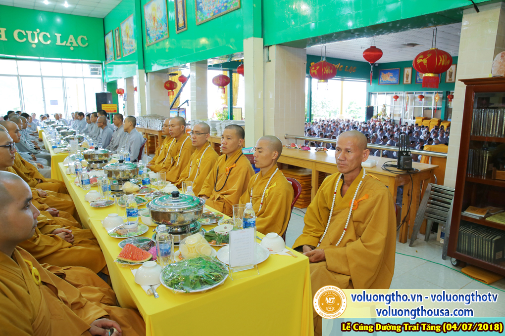 cung-duong-trai-tang-tai-chua-quan-the-am-ngay-4-7-2018-chua-quan-the-am-duc-trong-lam-dong-9.jpg