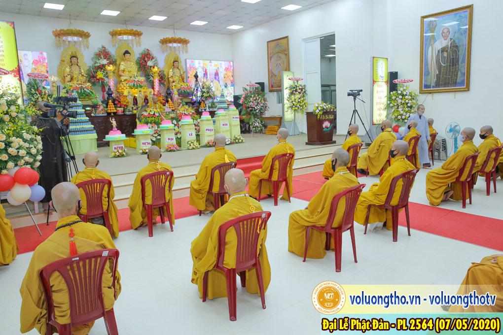 dai-le-phat-dan-nam-2020-chua-quan-the-am-duc-trong-lam-dong-15.jpg