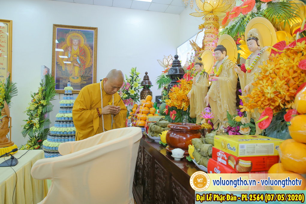 dai-le-phat-dan-nam-2020-chua-quan-the-am-duc-trong-lam-dong-2.jpg