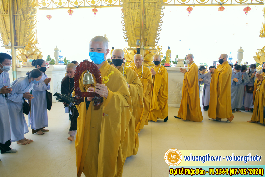 dai-le-phat-dan-nam-2020-chua-quan-the-am-duc-trong-lam-dong-23.jpg
