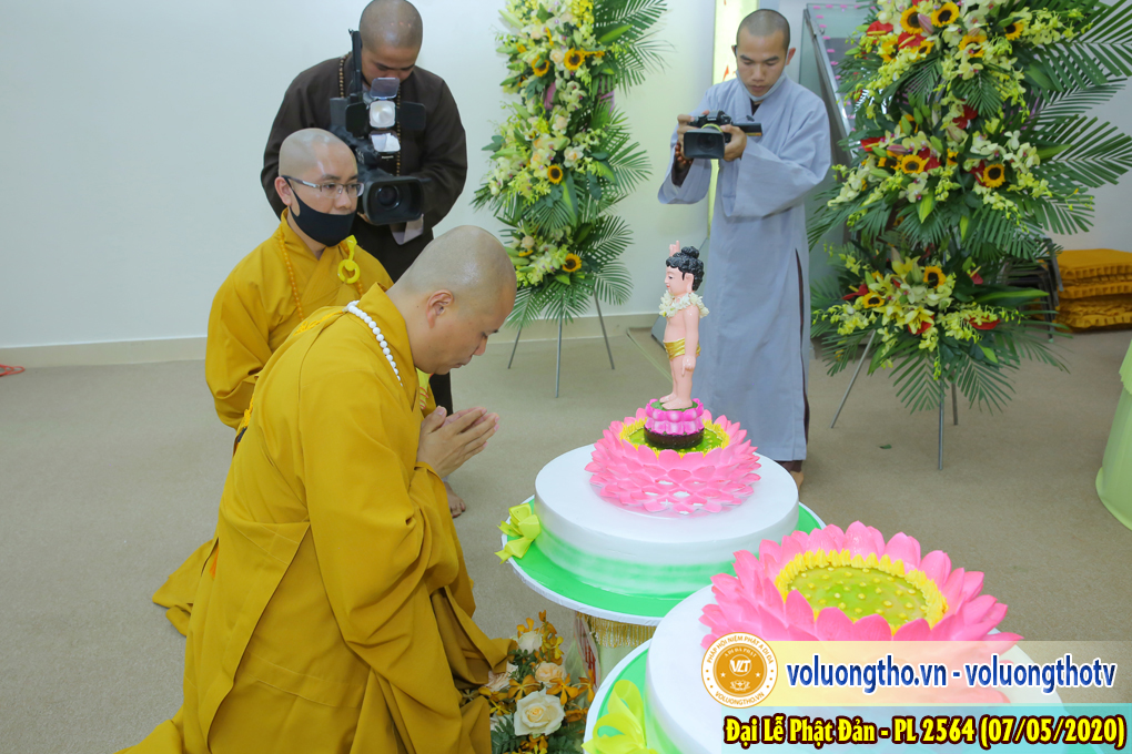 dai-le-phat-dan-nam-2020-chua-quan-the-am-duc-trong-lam-dong-24.jpg