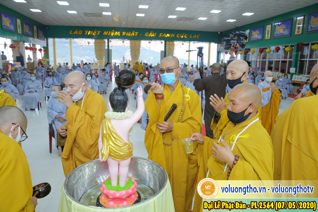 dai-le-phat-dan-nam-2020-chua-quan-the-am-duc-trong-lam-dong-32.jpg