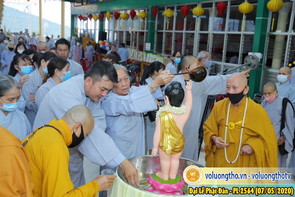 dai-le-phat-dan-nam-2020-chua-quan-the-am-duc-trong-lam-dong-39.jpg