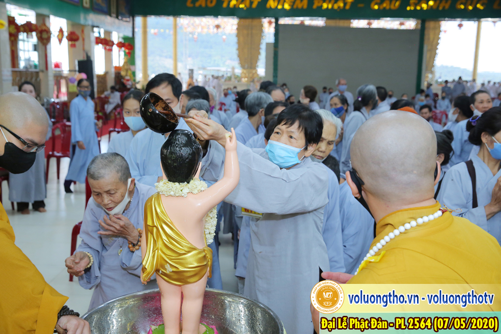 dai-le-phat-dan-nam-2020-chua-quan-the-am-duc-trong-lam-dong-42.jpg