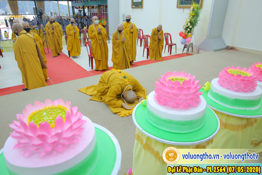dai-le-phat-dan-nam-2020-chua-quan-the-am-duc-trong-lam-dong-48.jpg