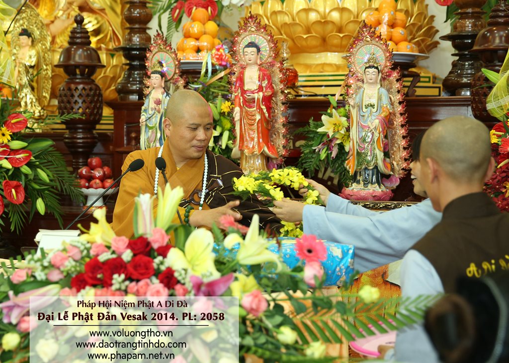 dai-le-phat-dan-vesak-2014-chua-quan-the-am-duc-trong-lam-dong-19.jpg