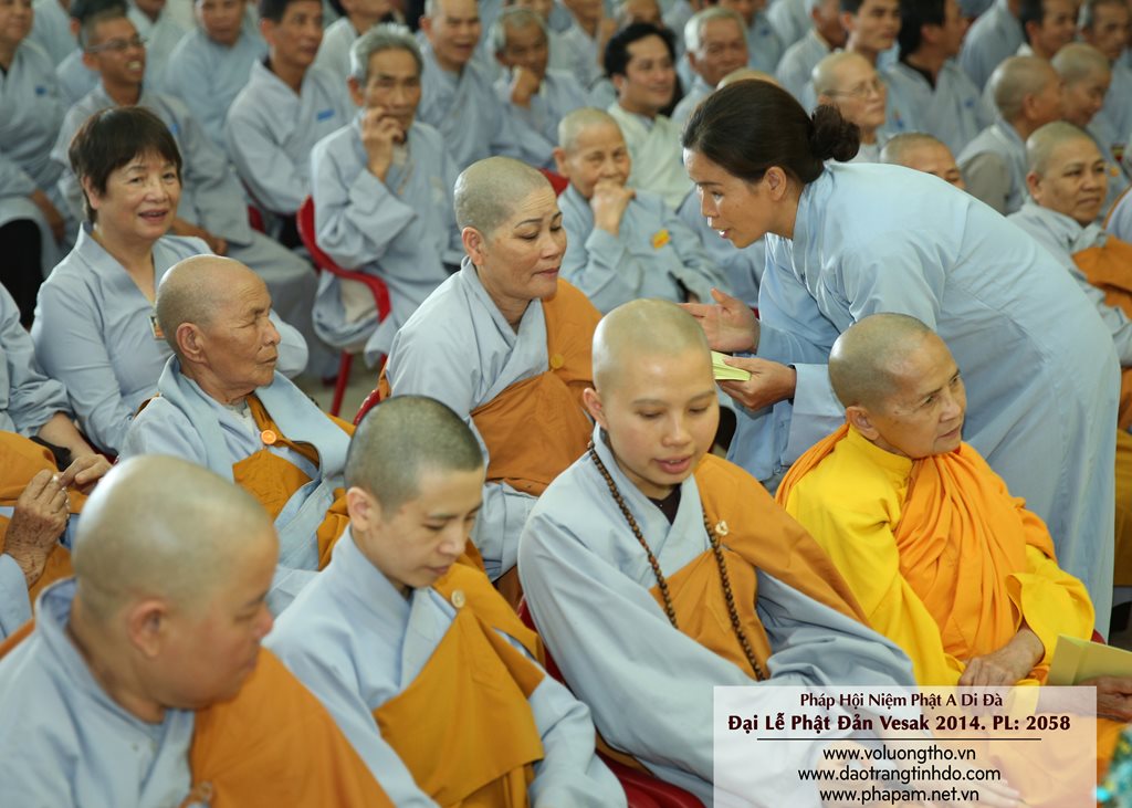 dai-le-phat-dan-vesak-2014-chua-quan-the-am-duc-trong-lam-dong-21.jpg