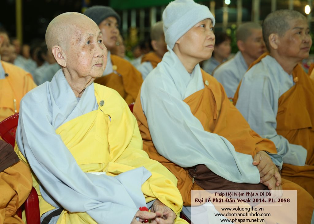 dai-le-phat-dan-vesak-2014-chua-quan-the-am-duc-trong-lam-dong-35.jpg