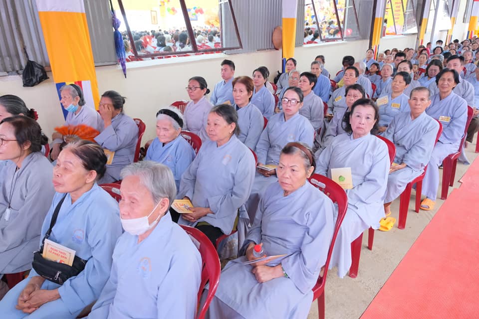 giang-phap-buoi-phat-dan-ngay-19-5-2024-ngay-12-4-giap-thin-chua-quan-the-am-duc-trong-lam-dong-50.jpg