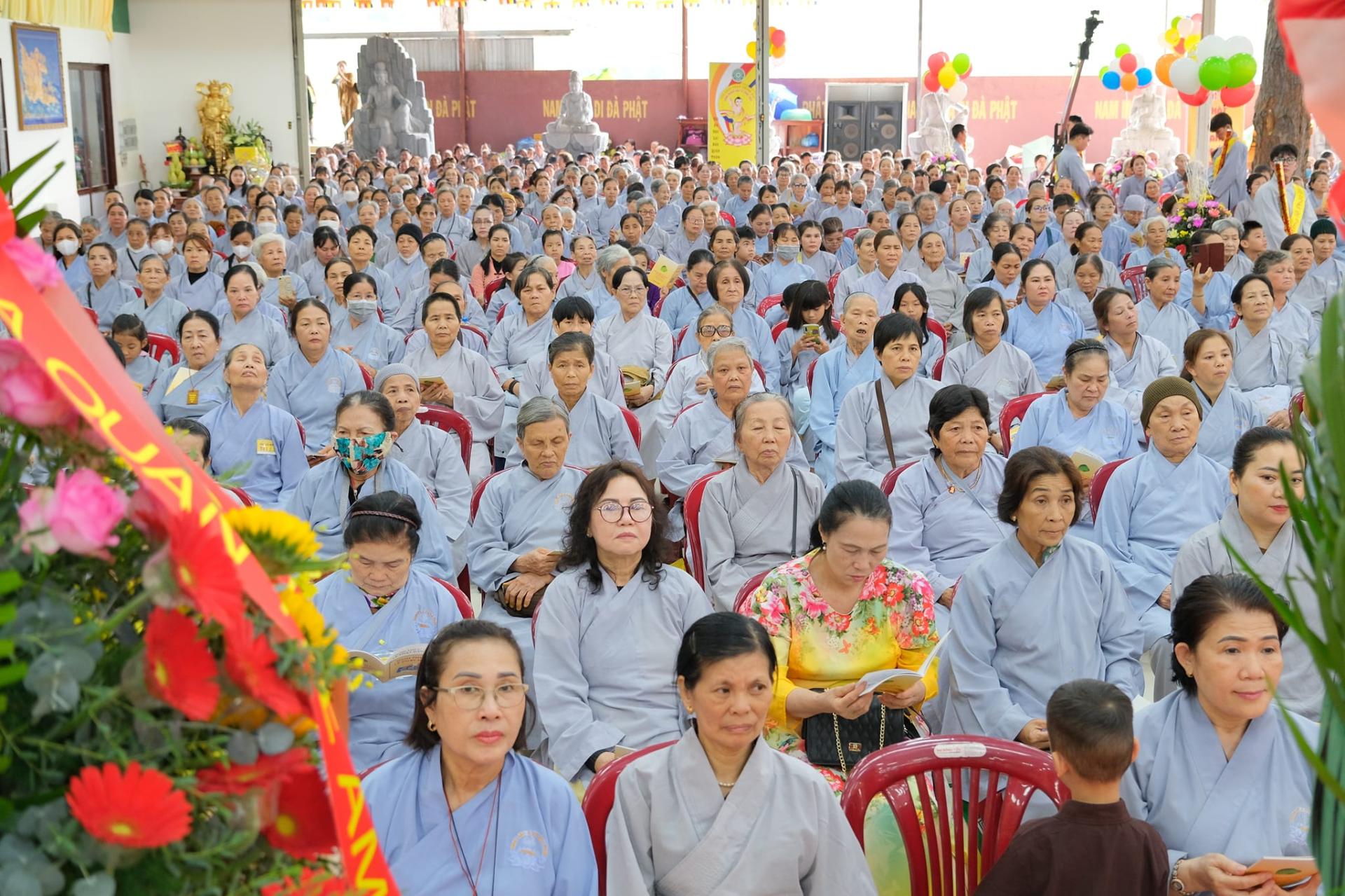 giang-phap-buoi-phat-dan-ngay-19-5-2024-ngay-12-4-giap-thin-chua-quan-the-am-duc-trong-lam-dong-79.jpg