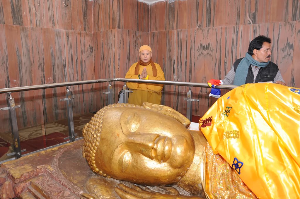 hanh-huong-chiem-bai-thanh-tich-an-do-chua-quan-the-am-duc-trong-lam-dong-24.jpg