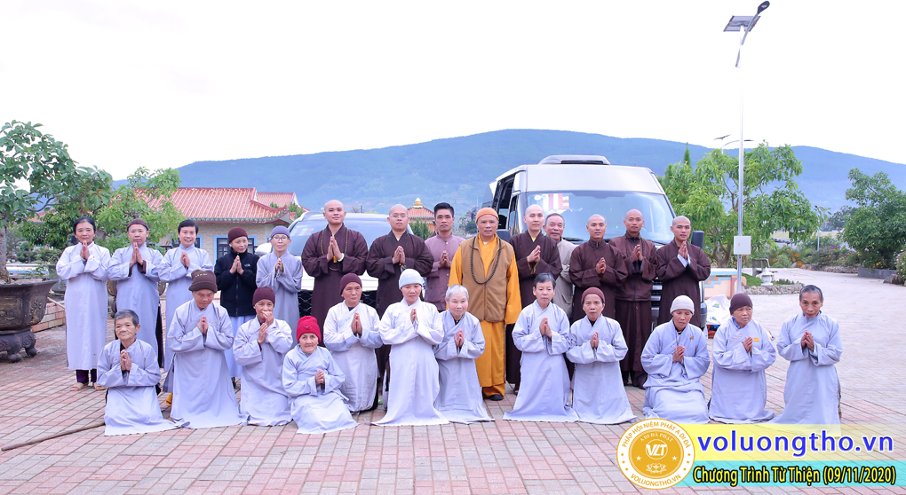hinh-anh-bat-dau-chuyen-di-tu-thien-tai-mien-trung-ngay-09-11-2020-chua-quan-the-am-duc-trong-lam-dong-9.jpg