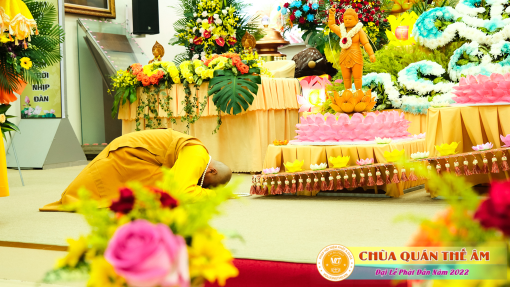 hinh-anh-buoi-le-tam-phat-ngay-14-05-2022-chua-quan-the-am-duc-trong-lam-dong-100.jpg