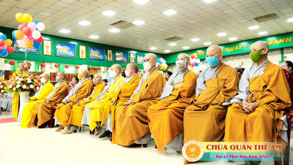 hinh-anh-buoi-le-tam-phat-ngay-14-05-2022-chua-quan-the-am-duc-trong-lam-dong-12.jpg