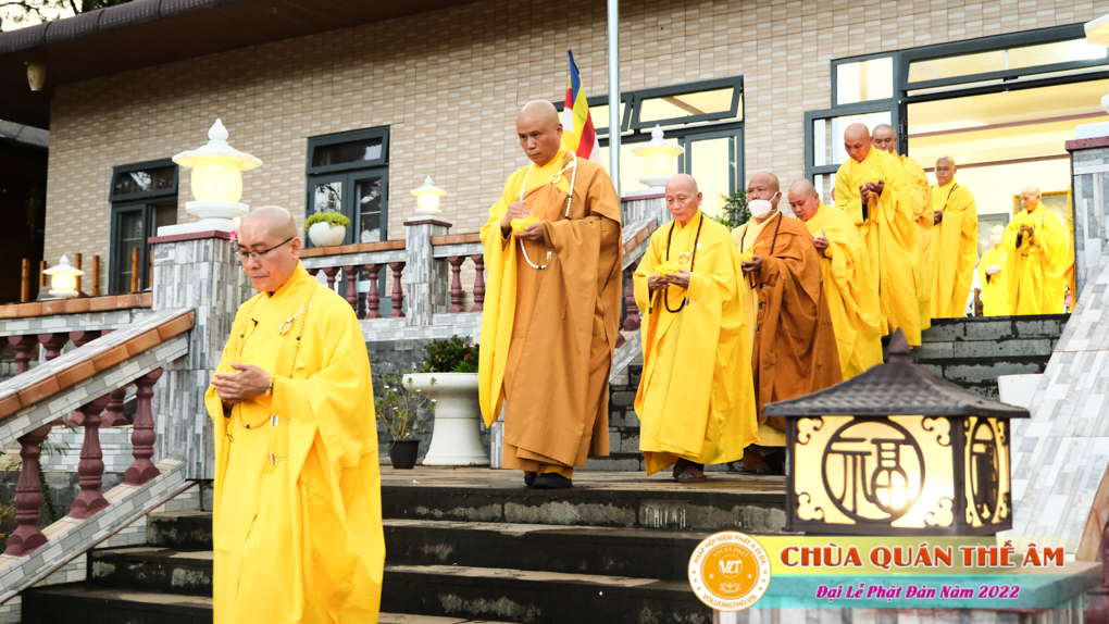 hinh-anh-buoi-le-tam-phat-ngay-14-05-2022-chua-quan-the-am-duc-trong-lam-dong-35.jpg