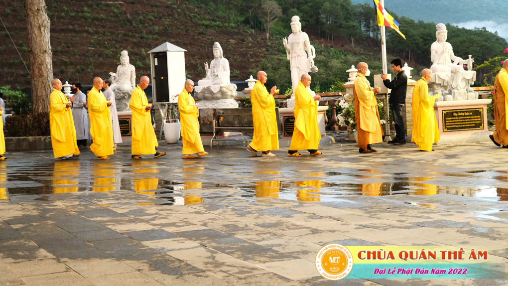 hinh-anh-buoi-le-tam-phat-ngay-14-05-2022-chua-quan-the-am-duc-trong-lam-dong-47.jpg