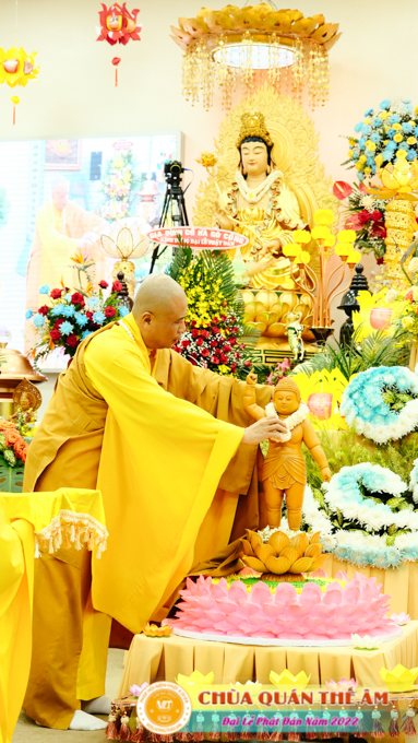hinh-anh-buoi-le-tam-phat-ngay-14-05-2022-chua-quan-the-am-duc-trong-lam-dong-98.jpg