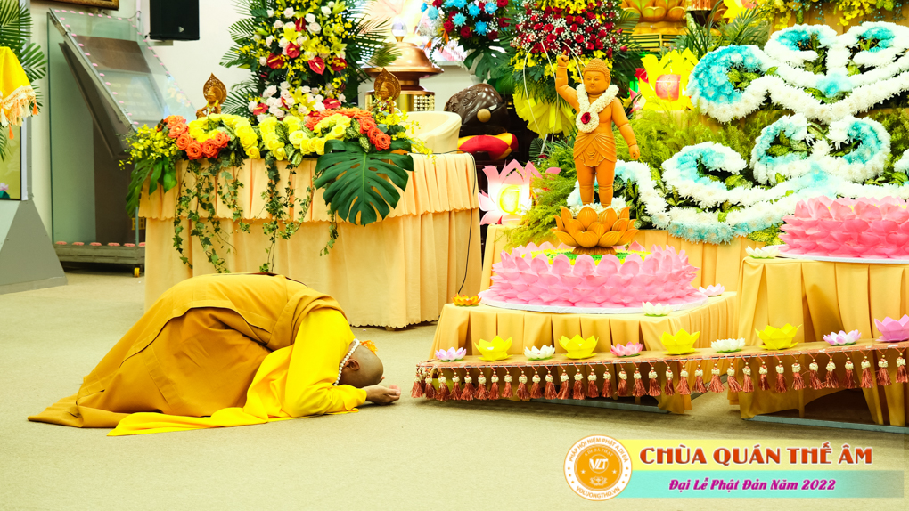 hinh-anh-buoi-le-tam-phat-ngay-14-05-2022-chua-quan-the-am-duc-trong-lam-dong-99.jpg