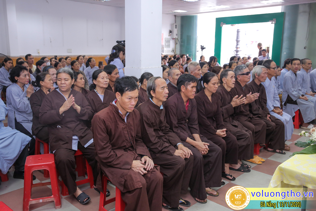 hinh-anh-chia-se-phat-phap-tai-tu-gia-gia-dinh-d-d-thich-thien-thong-ngay-13-11-2020-chua-quan-the-am-duc-trong-lam-dong-10.jpg