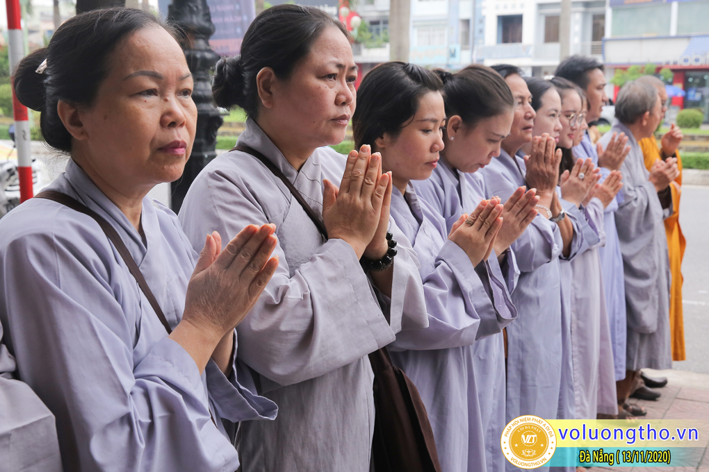 hinh-anh-chia-se-phat-phap-tai-tu-gia-gia-dinh-d-d-thich-thien-thong-ngay-13-11-2020-chua-quan-the-am-duc-trong-lam-dong-2.jpg