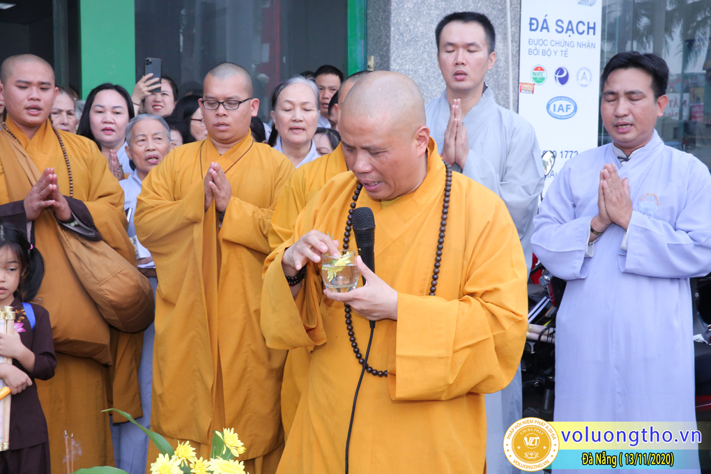 hinh-anh-chia-se-phat-phap-tai-tu-gia-gia-dinh-d-d-thich-thien-thong-ngay-13-11-2020-chua-quan-the-am-duc-trong-lam-dong-29.jpg