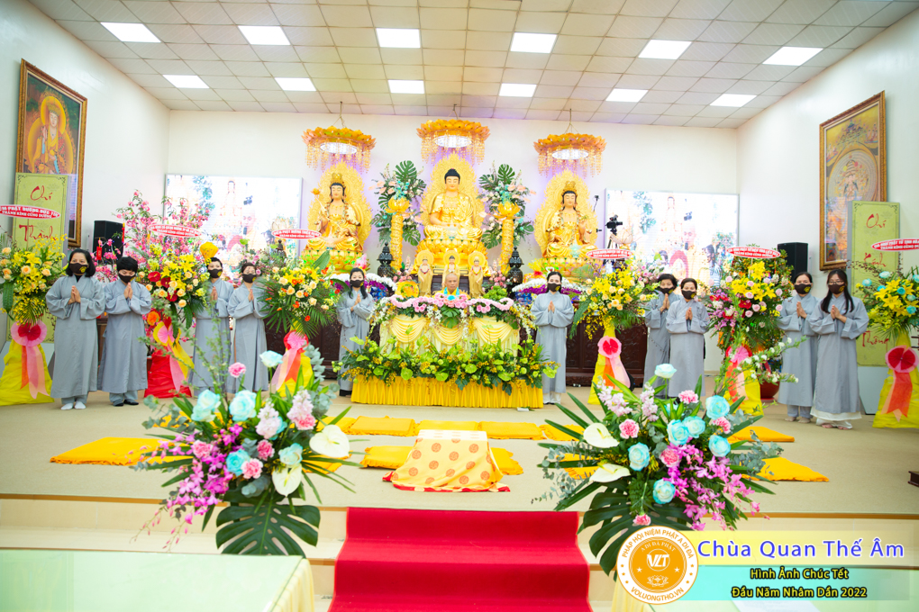hinh-anh-chuc-tet-dau-nam-nham-dan-2022-chua-quan-the-am-duc-trong-lam-dong-47.jpg