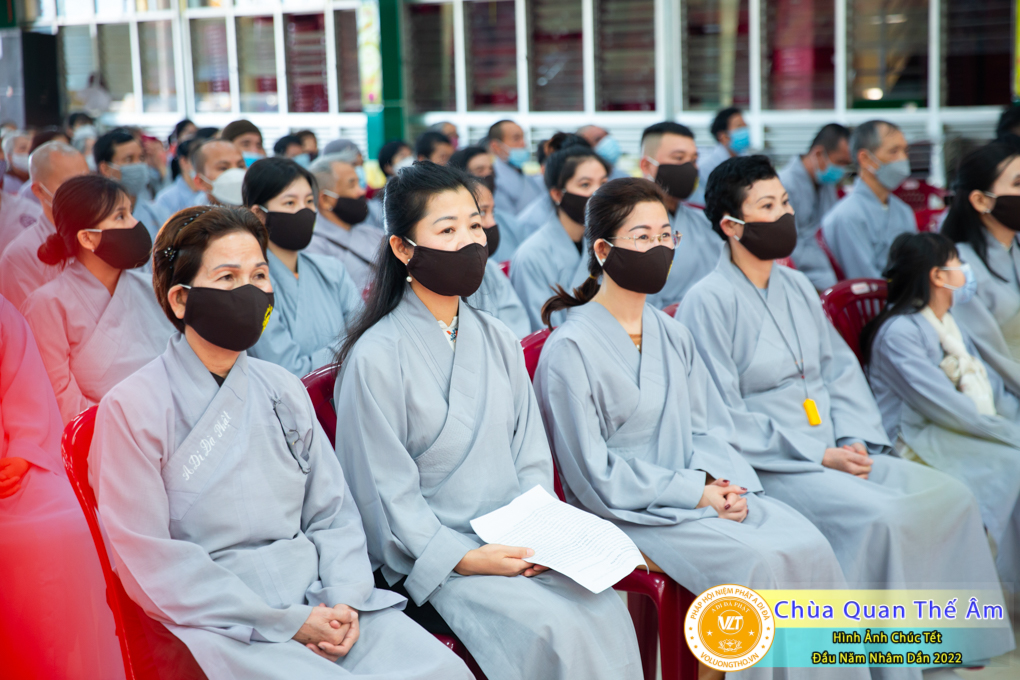 hinh-anh-chuc-tet-dau-nam-nham-dan-2022-chua-quan-the-am-duc-trong-lam-dong-72.jpg