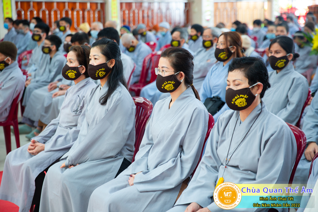 hinh-anh-chuc-tet-dau-nam-nham-dan-2022-chua-quan-the-am-duc-trong-lam-dong-80.jpg