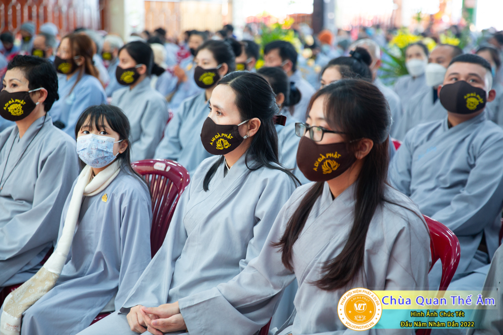 hinh-anh-chuc-tet-dau-nam-nham-dan-2022-chua-quan-the-am-duc-trong-lam-dong-81.jpg