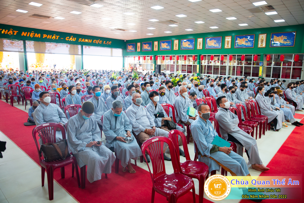 hinh-anh-chuc-tet-dau-nam-nham-dan-2022-chua-quan-the-am-duc-trong-lam-dong-82.jpg