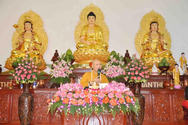 hinh-anh-cong-tu-15-8-nham-thin-chua-quan-the-am-duc-trong-lam-dong-10.jpg